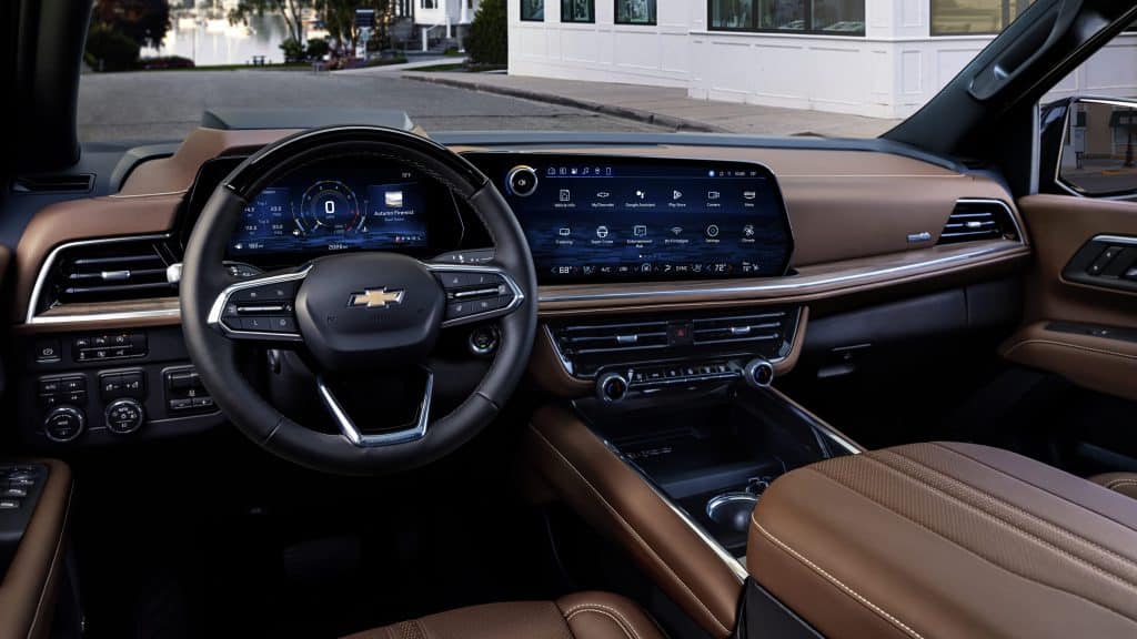 Chevrolet Tahoe 2023 أبيض