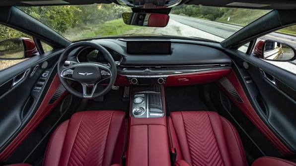 Genesis G80 2024 ابيض